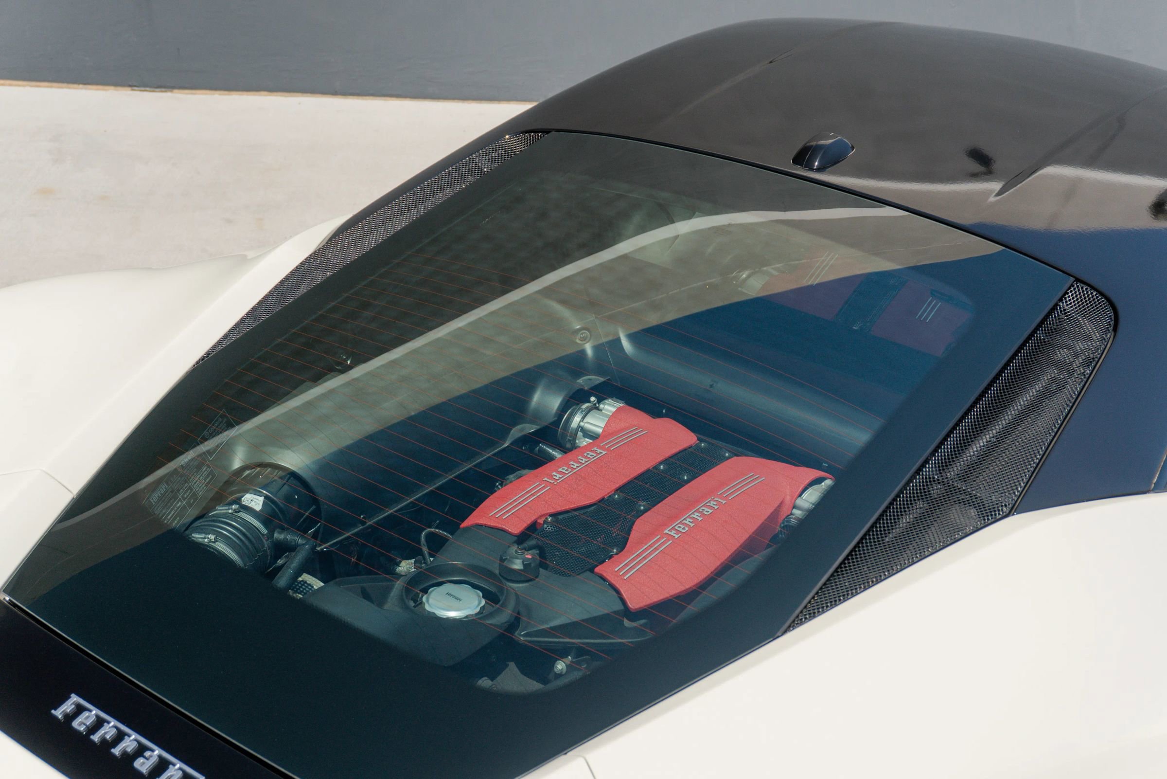 Used 2018 Ferrari 488 GTB RWD image 40