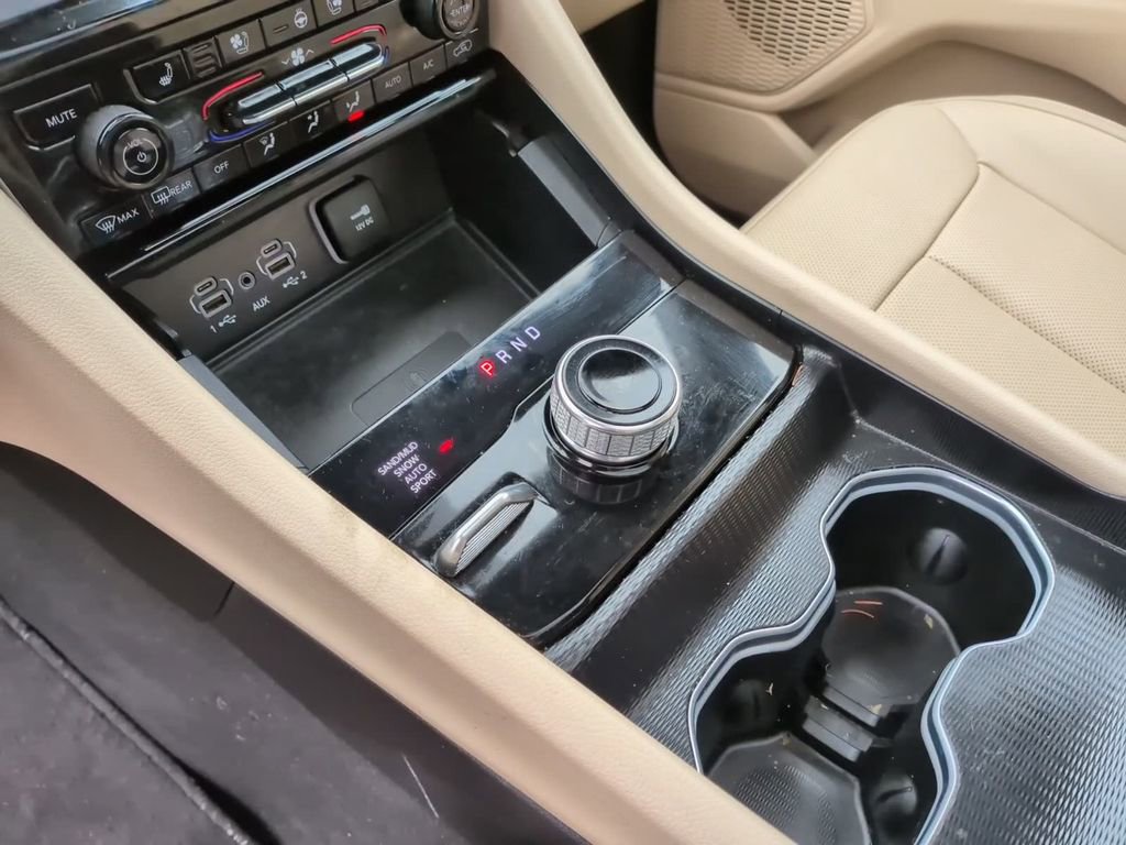 Used 2025 Jeep Grand Cherokee L Limited w/ Luxury Tech Group II image 28