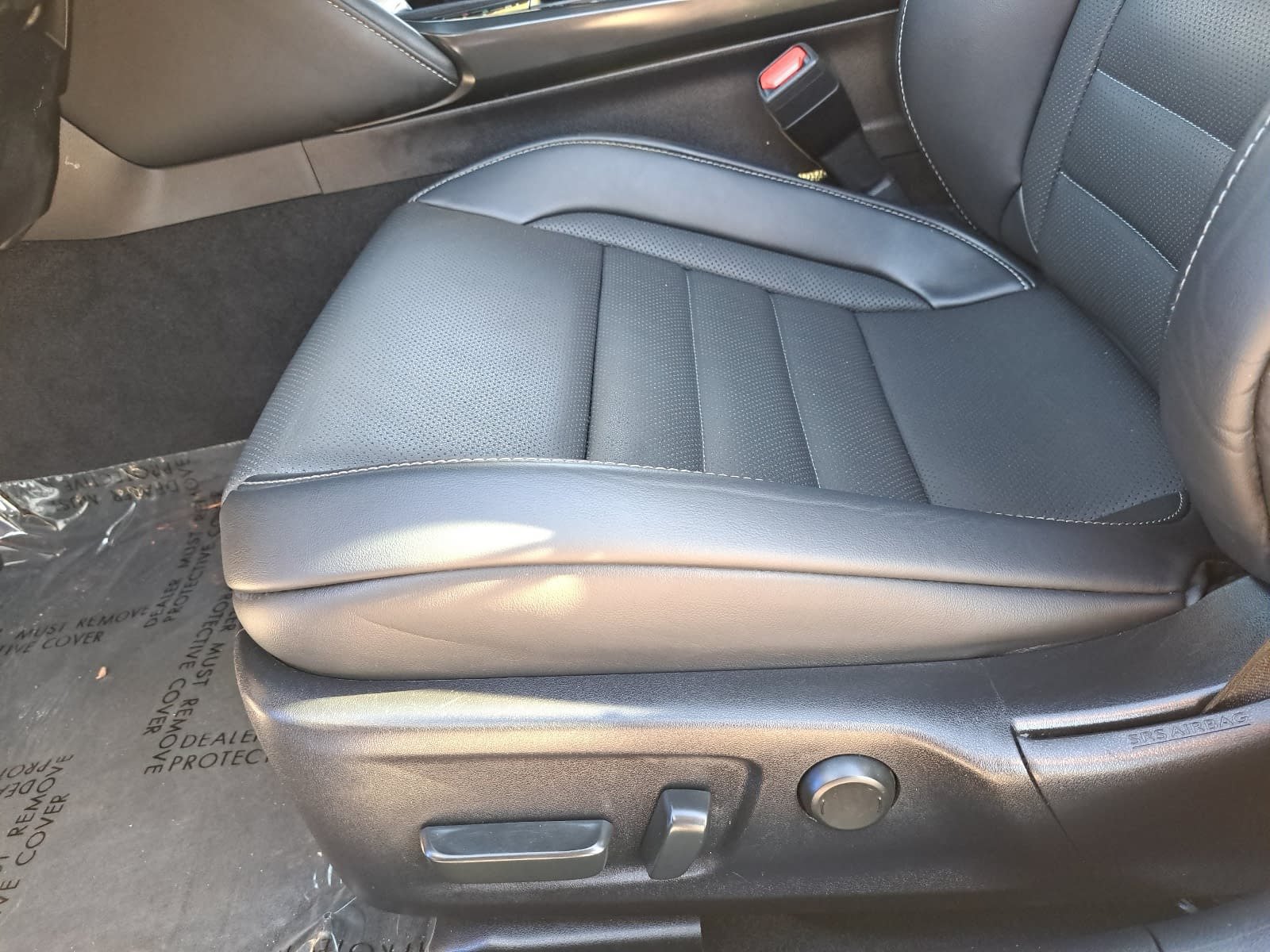 Used 2025 Lexus IS 350 F Sport w/ Accessory Package RWD image 30