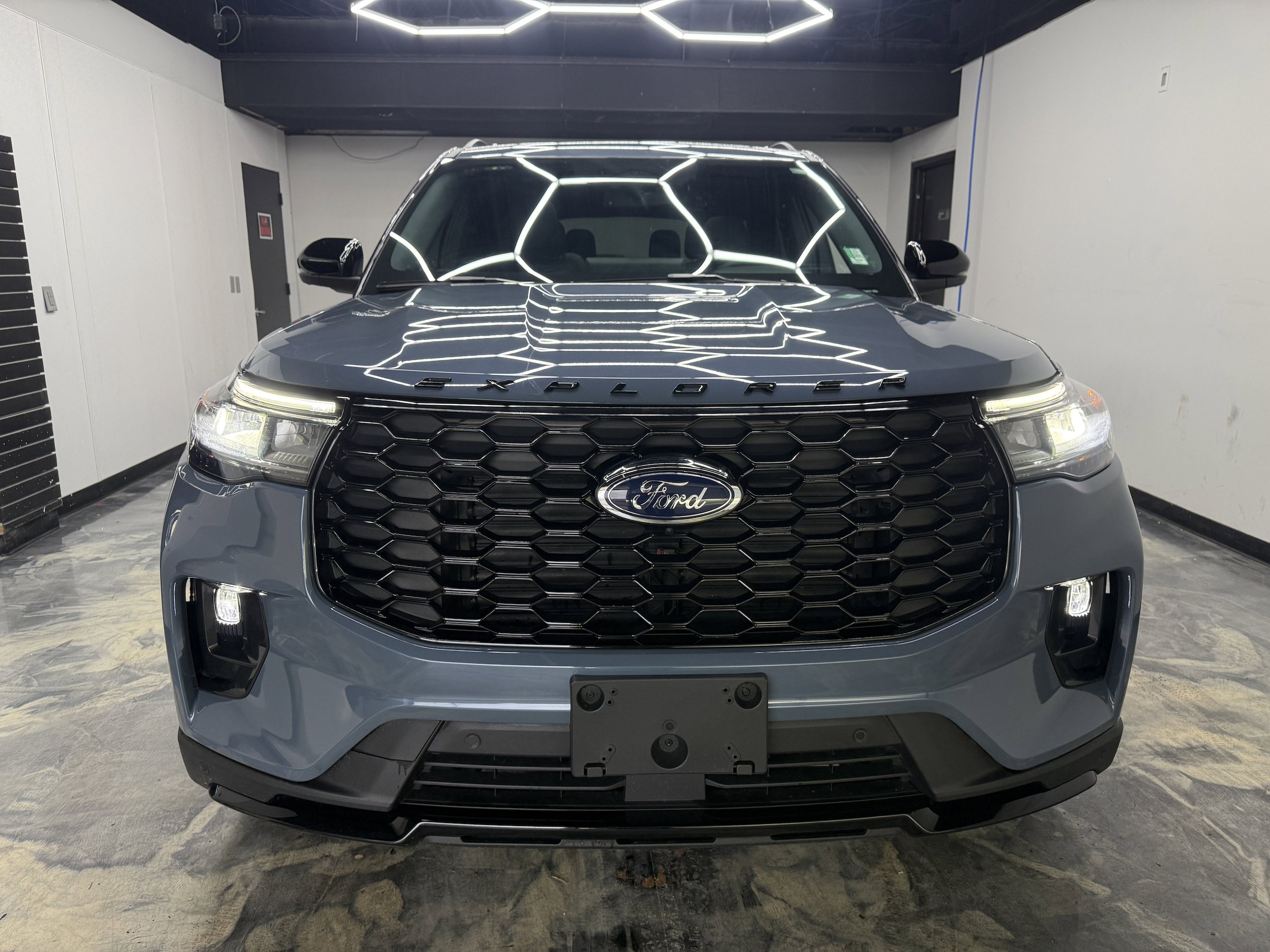Used 2026 Ford Explorer ST-Line w/ ST-Line Street Pack AWD/4WD image 7