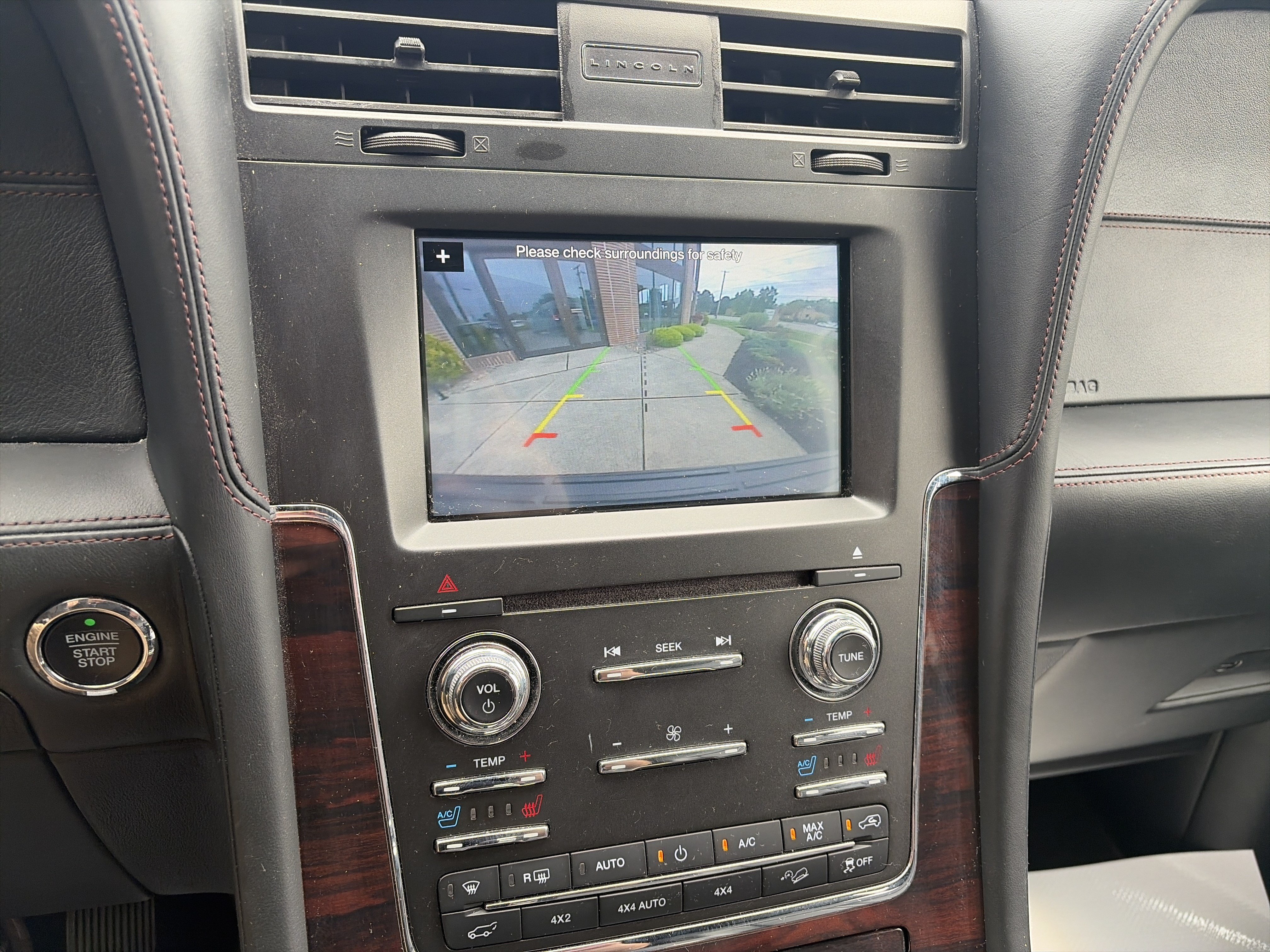 Used 2017 Lincoln Navigator L Reserve AWD/4WD image 18