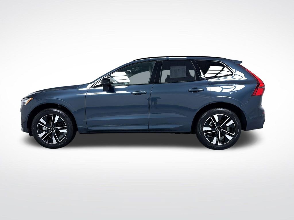 Used 2026 Volvo XC60 B5 Plus w/ Climate Package AWD/4WD image 3