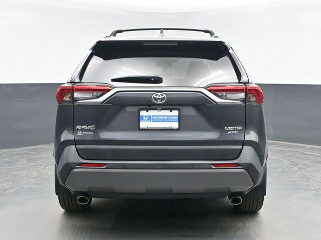 Used 2019 Toyota RAV4 Limited w/ Advanced Technology Package image 11