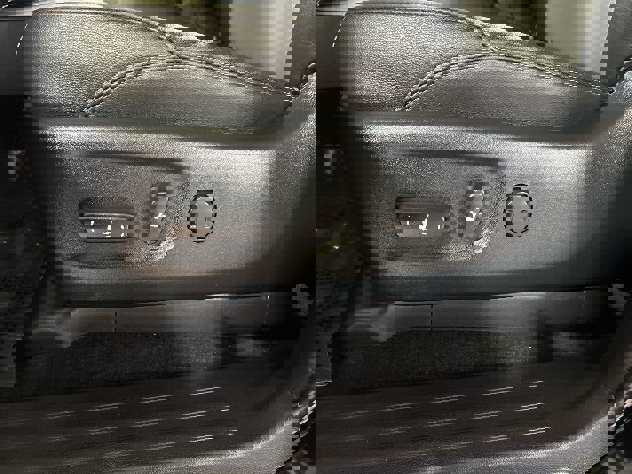 Certified 2024 Toyota 4Runner SR5 Premium image 12