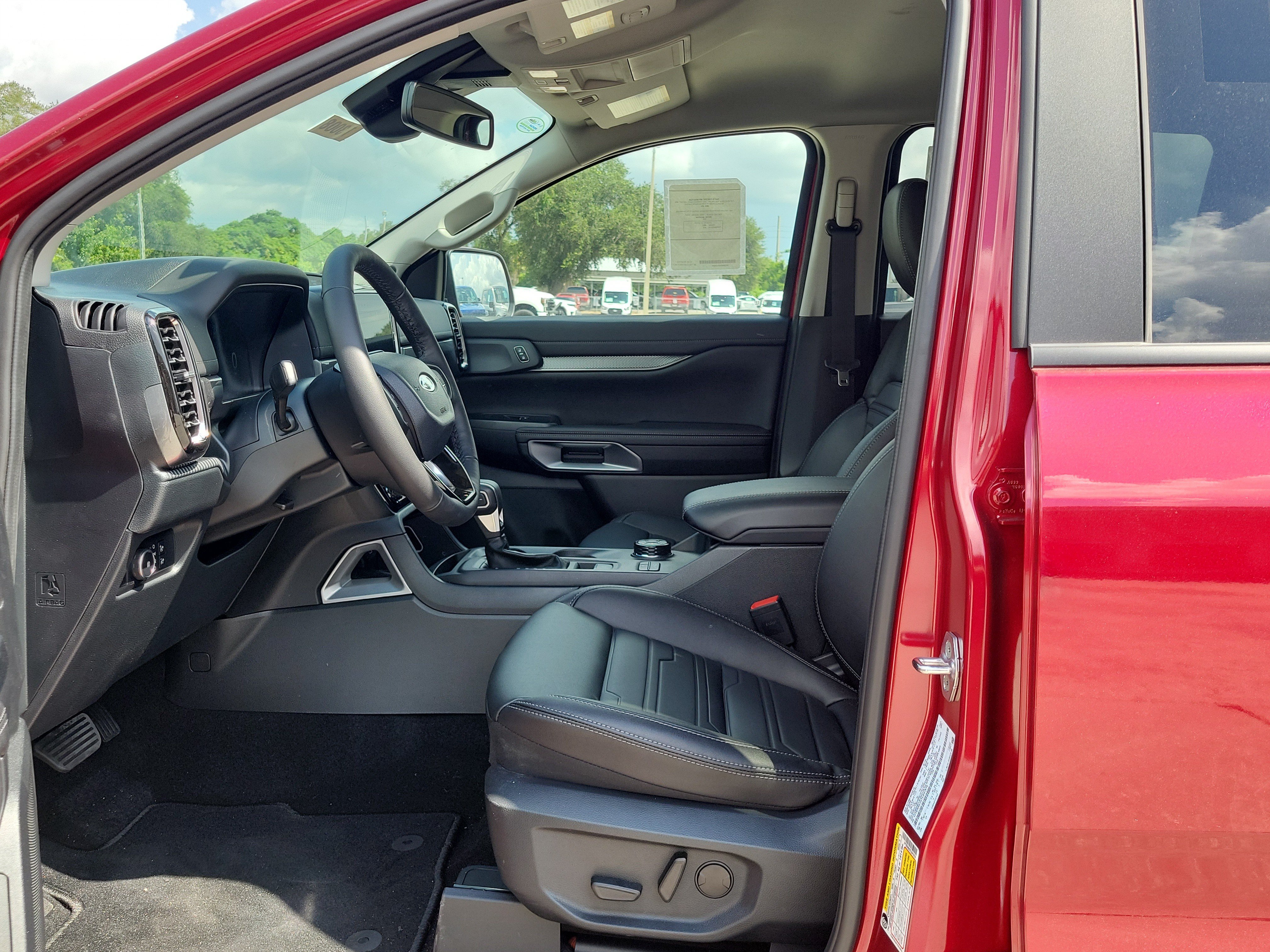 New 2026 Ford Ranger Lariat w/ FX4 Off-Road Package AWD/4WD image 17