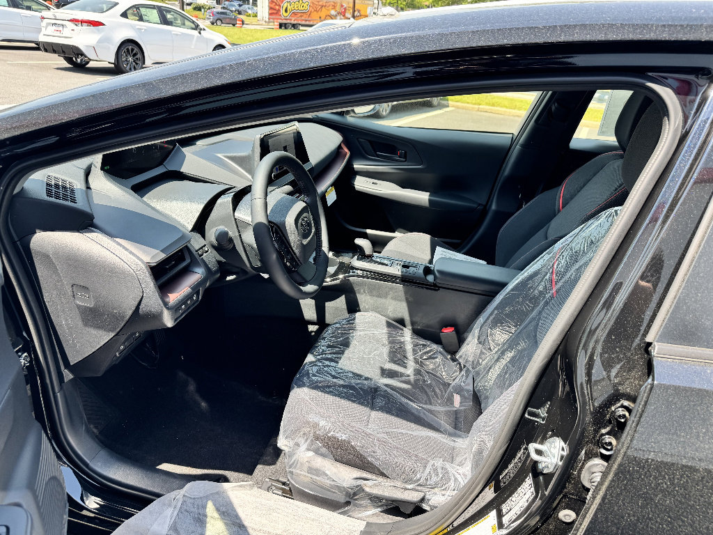 New 2026 Toyota Prius Plug-In Hybrid FWD image 8