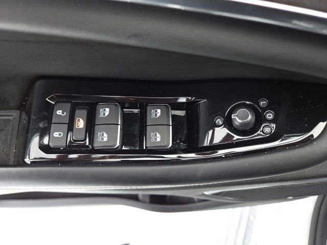 Used 2023 Jeep Grand Cherokee Overland w/ Luxury Tech Group IV image 58