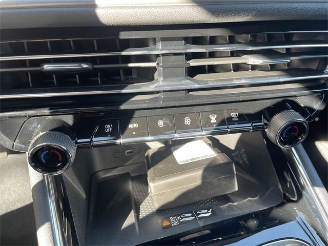 New 2026 Chevrolet Traverse LT w/ Driver Confidence Package image 19