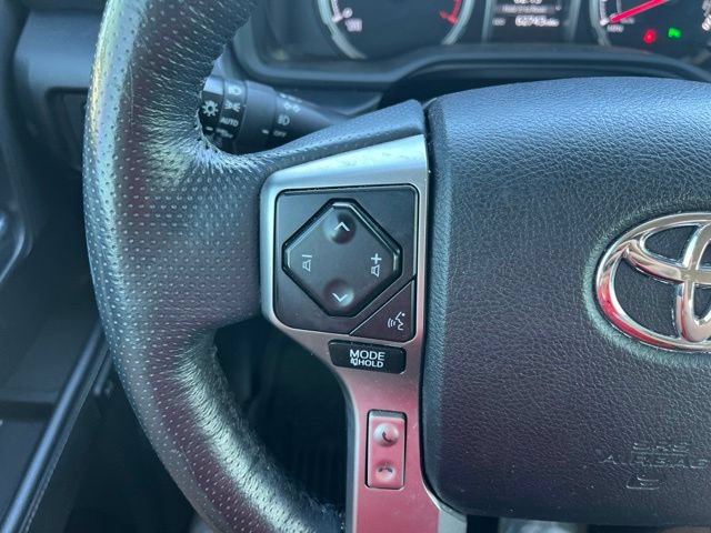 Used 2023 Toyota 4Runner Limited AWD/4WD image 17