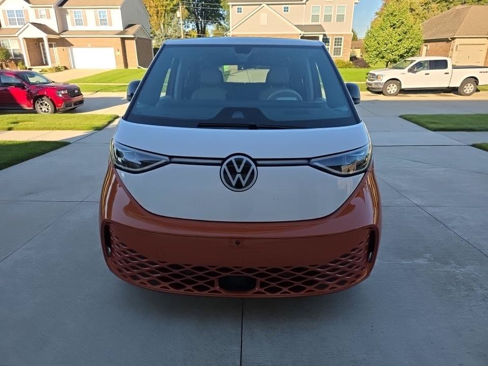 Used 2025 Volkswagen ID. Buzz Pro S Plus AWD/4WD image 2