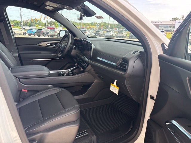 New 2026 Chevrolet Traverse LT w/ Driver Confidence Package AWD/4WD image 33