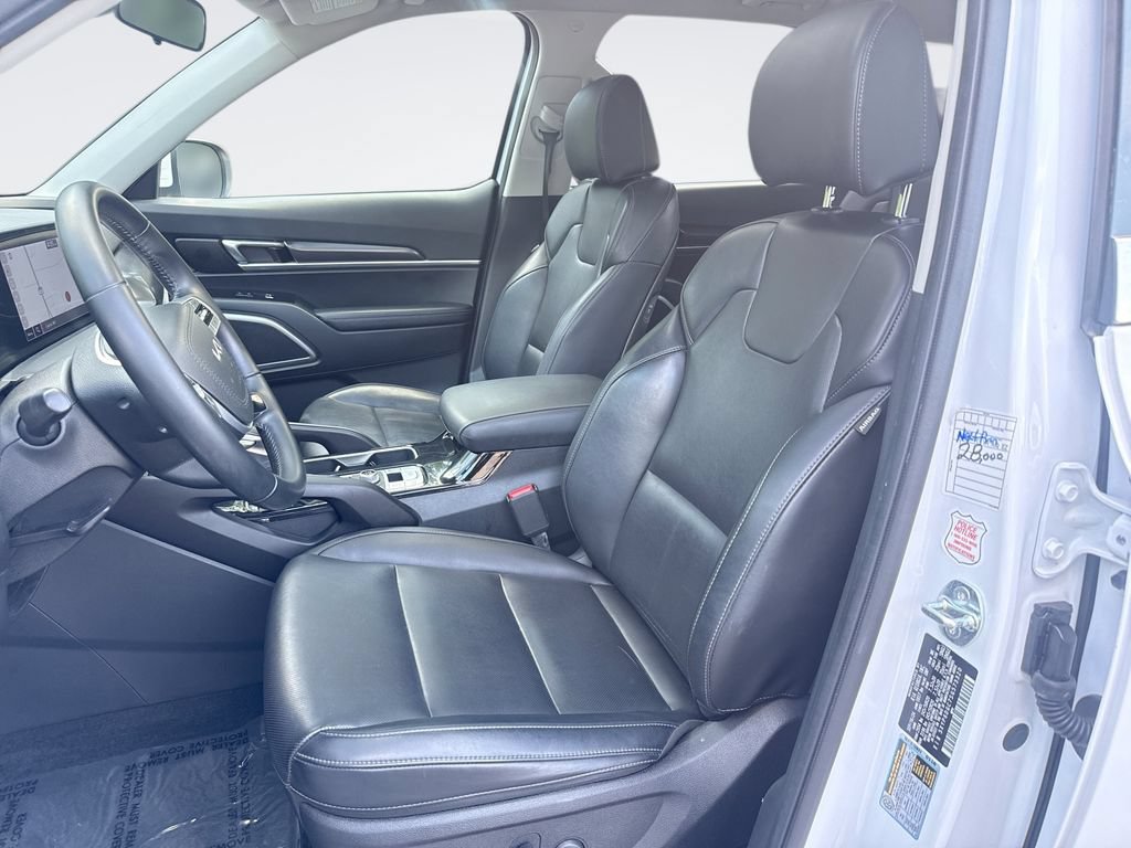 Used 2025 Kia Telluride S AWD/4WD image 13