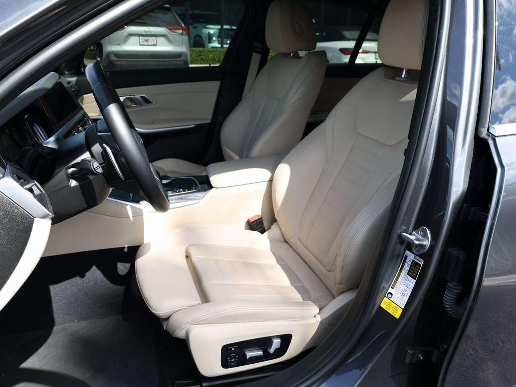 Used 2021 BMW 330i Sedan w/ Convenience Package image 16