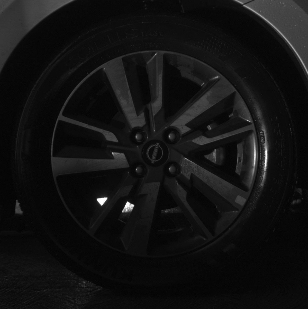 Used 2025 Nissan Versa SV image 13