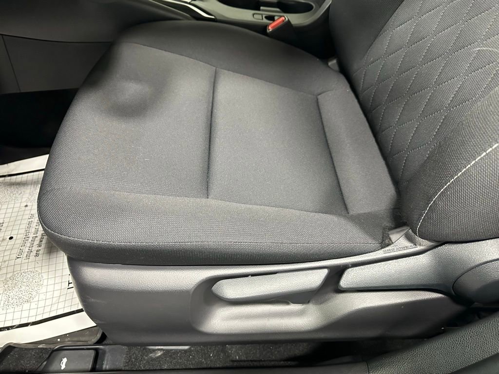 Used 2025 Toyota Corolla LE image 13