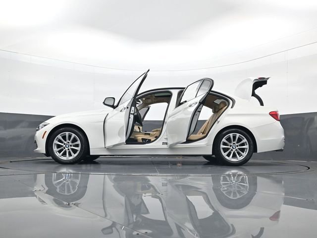 Used 2018 BMW 320i Sedan RWD image 34