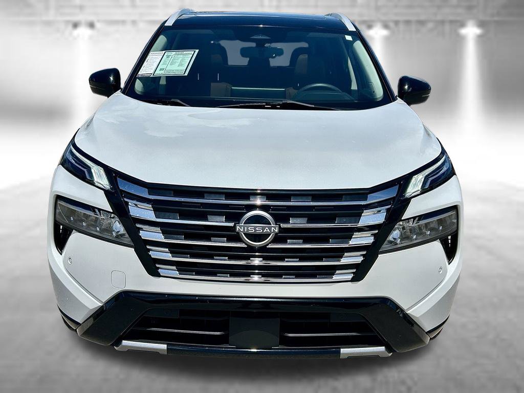 Certified 2024 Nissan Rogue Platinum FWD image 2