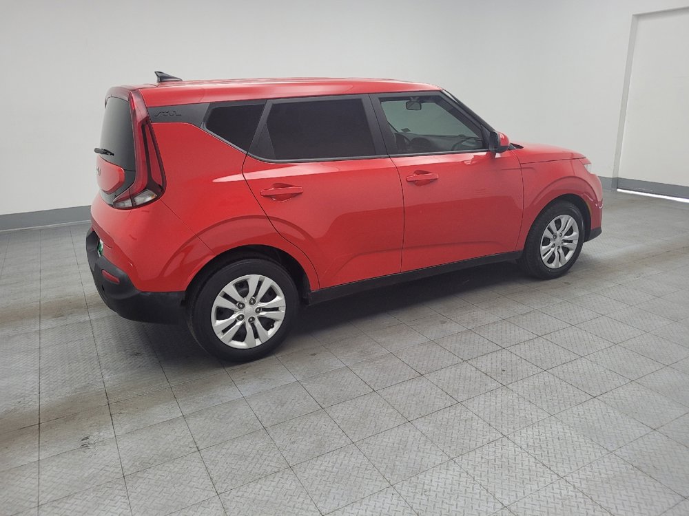 Used 2022 Kia Soul LX image 10