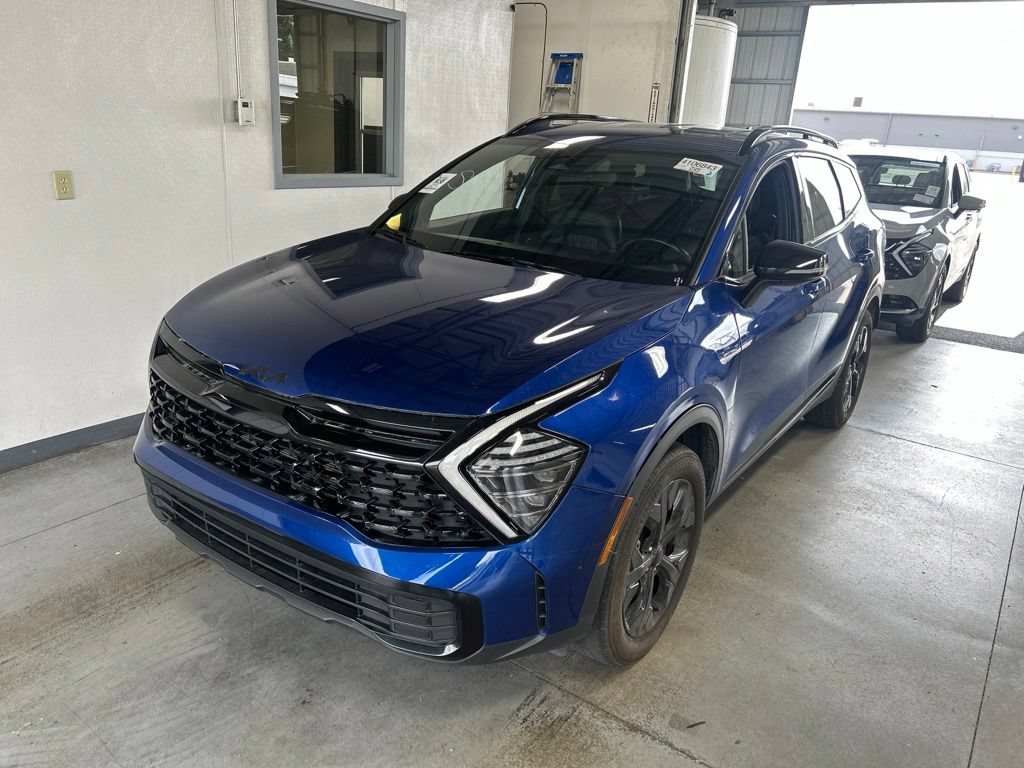 Used 2025 Kia Sportage X-Line AWD/4WD image 2