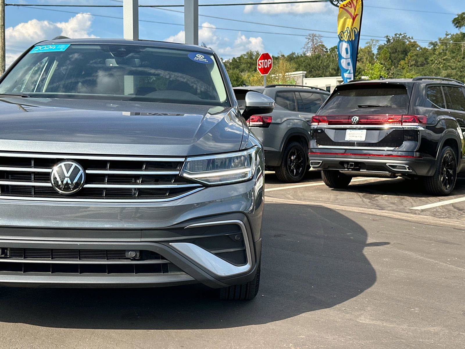 Used 2024 Volkswagen Tiguan Wolfsburg Edition image 9