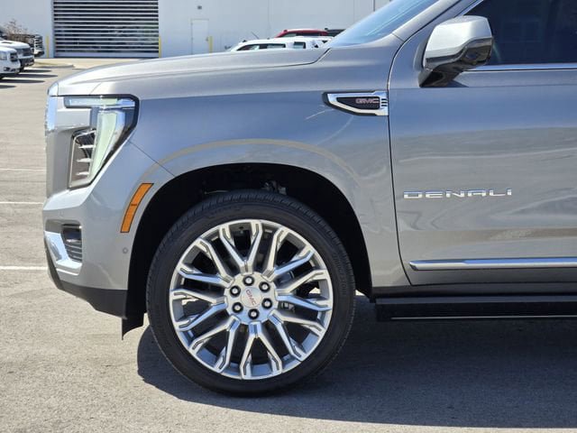 New 2026 GMC Yukon Denali w/ Denali Reserve Package image 5