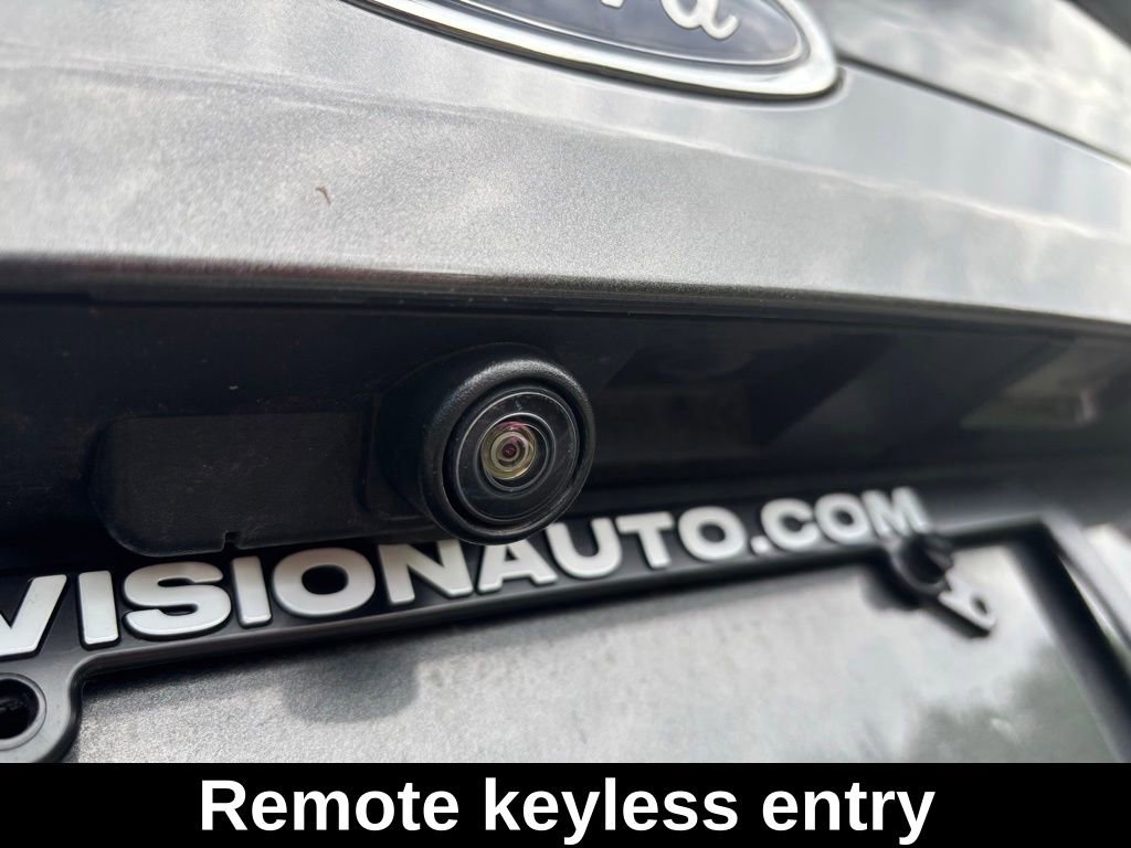 Used 2019 Ford Fusion SE w/ Equipment Group 151A FWD image 16