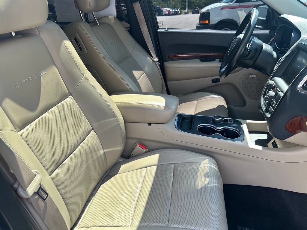 Used 2017 Dodge Durango Citadel w/ Premium Entertainment Group AWD/4WD image 14