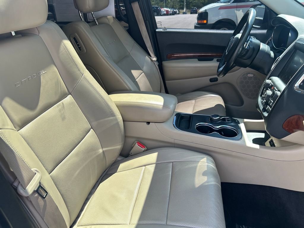 Used 2017 Dodge Durango Citadel w/ Premium Entertainment Group AWD/4WD image 14