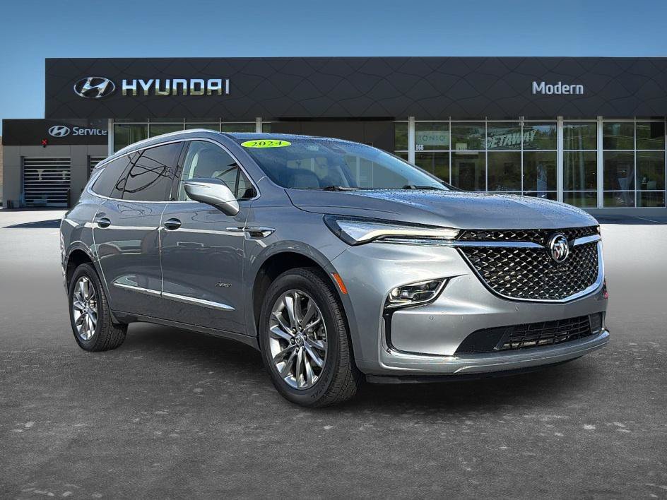 Used 2024 Buick Enclave Avenir w/ Avenir Technology Package FWD image 3