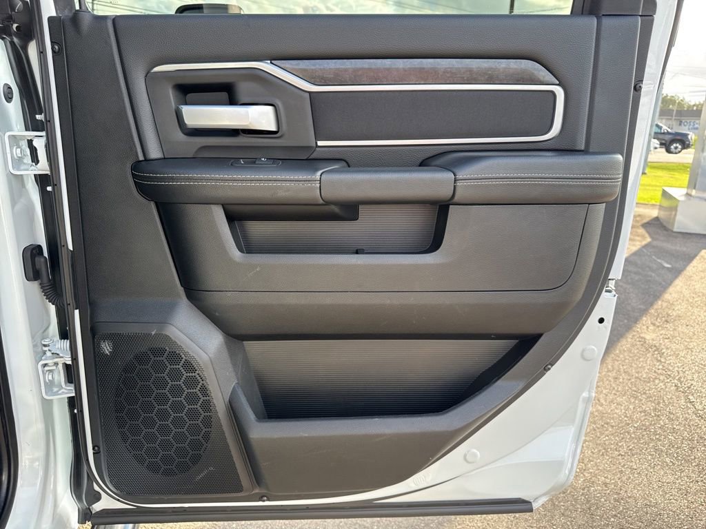 Used 2024 RAM 3500 SLT w/ Quick Order Package 2YG SLT image 17