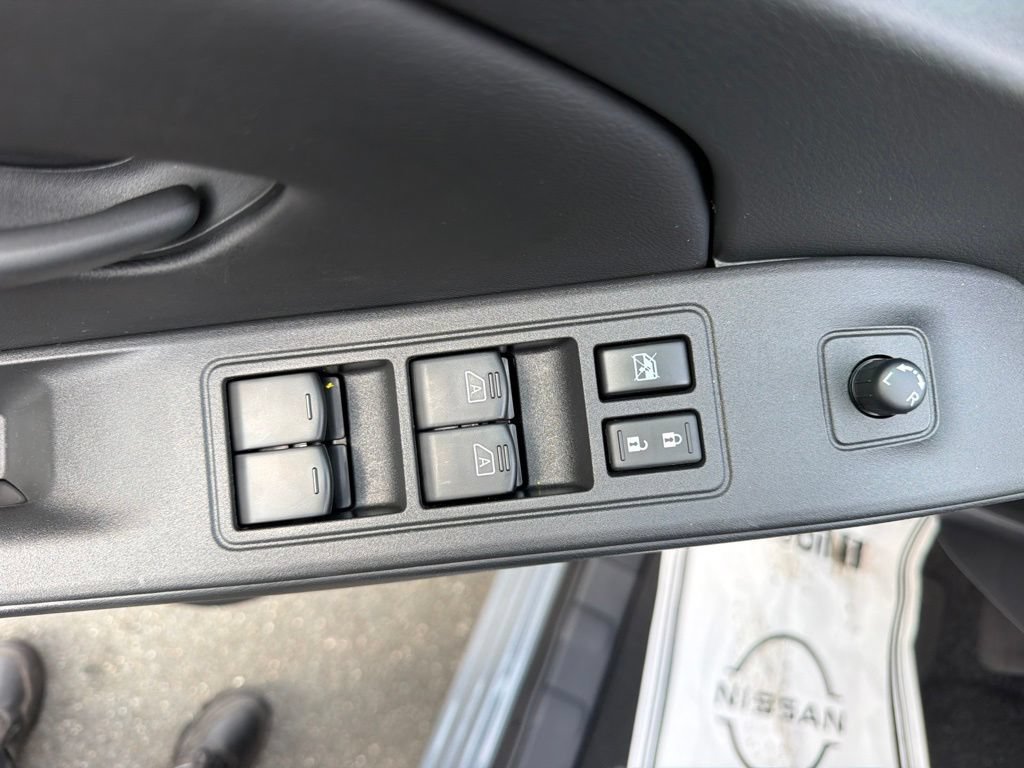 New 2027 Nissan Frontier PRO-4X w/ Pro Convenience Package AWD/4WD image 18