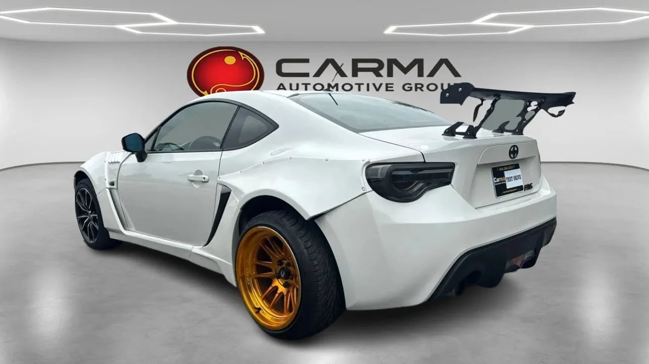 Used 2014 Scion FR-S RWD image 3