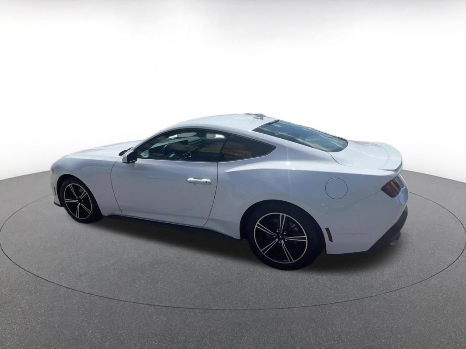 Used 2024 Ford Mustang Premium RWD image 10