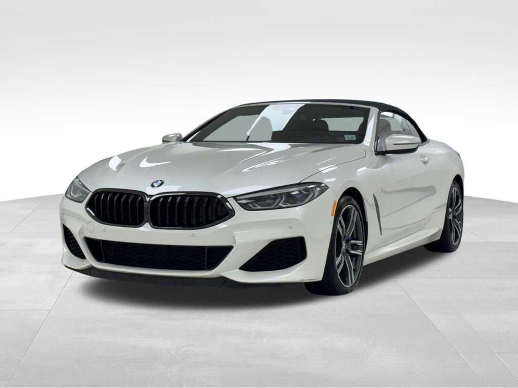 Used 2022 BMW M850i xDrive Convertible w/ Driving Assistance Package image 11