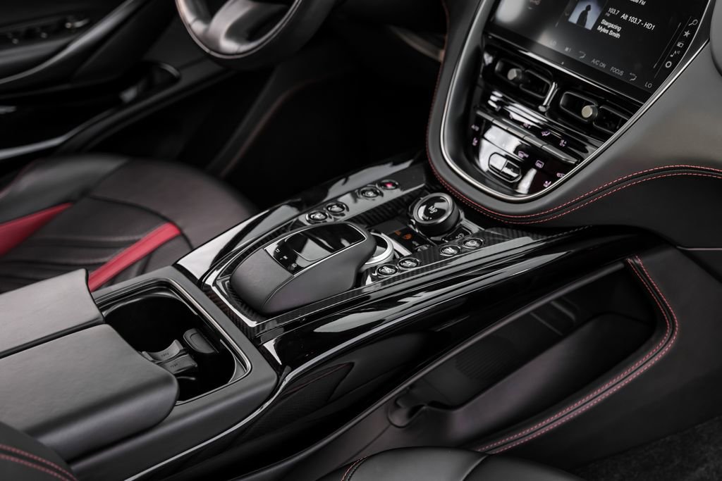 Used 2024 Aston Martin DBX 707 image 24