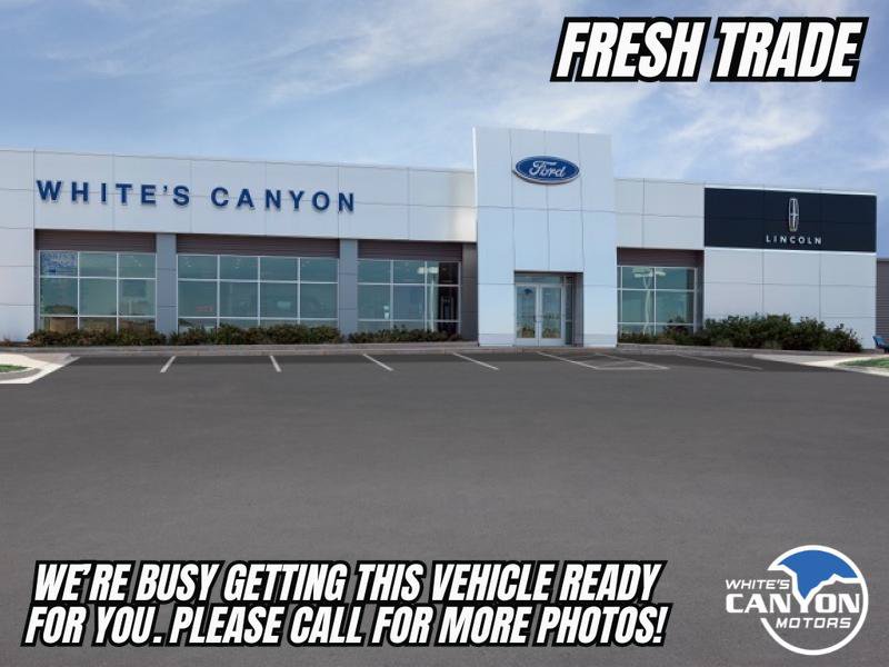 Used 2019 Ford F150 XLT w/ Equipment Group 302A Luxury AWD/4WD image 4