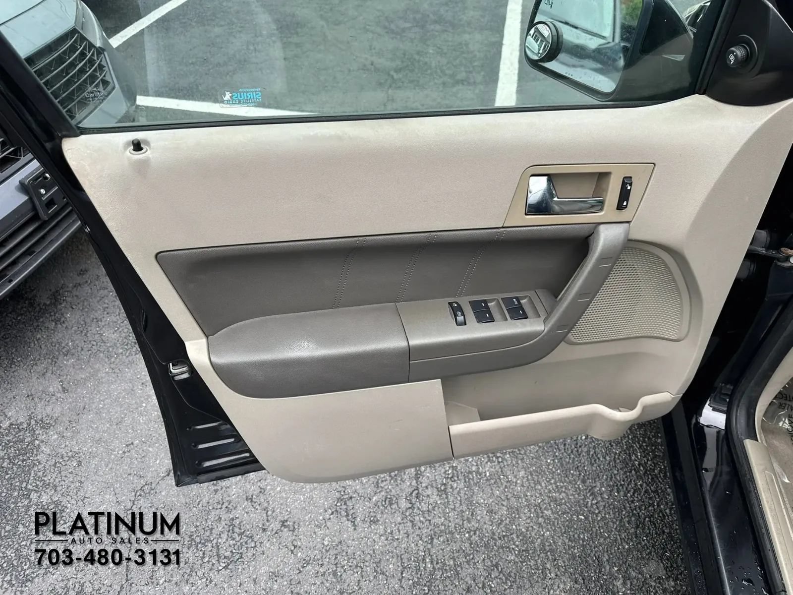 Used 2011 Ford Focus SES w/ 401A Rapid Spec Order Code FWD image 16