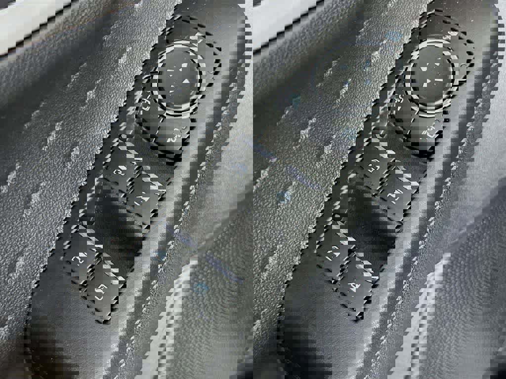 Certified 2020 Ford Escape SE image 29