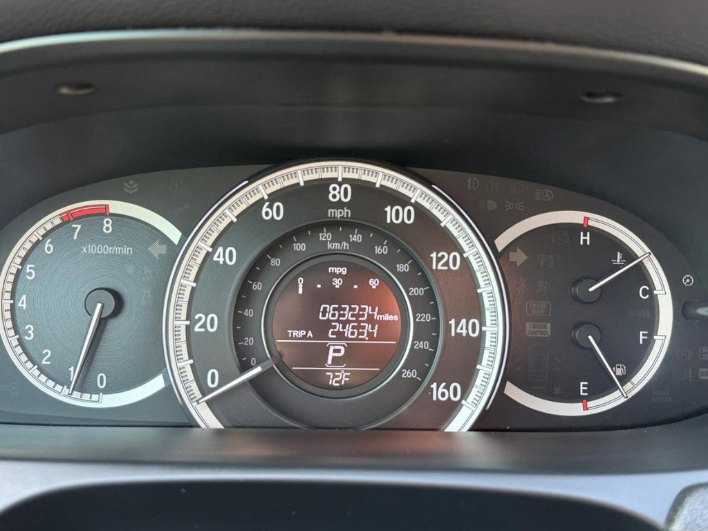 Used 2017 Honda Accord EX image 30