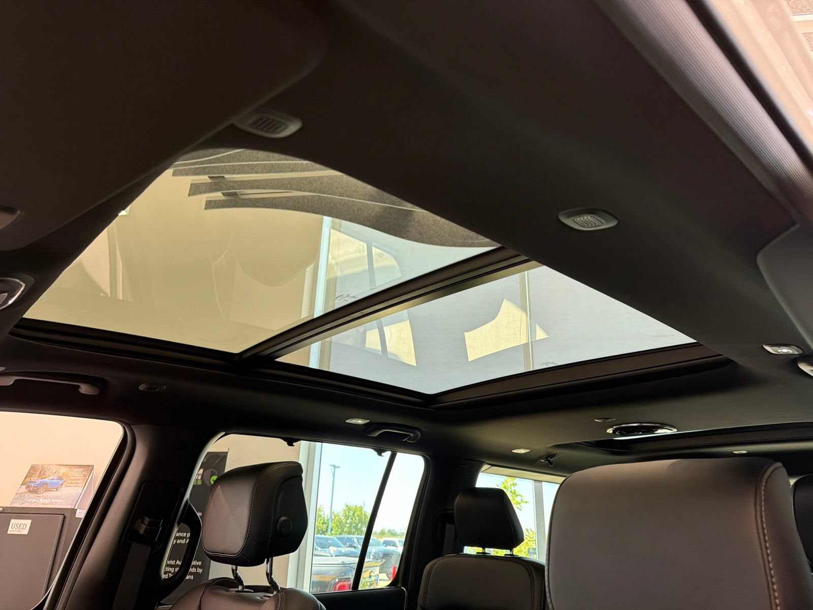 New 2026 Jeep Grand Wagoneer Limited AWD/4WD image 16
