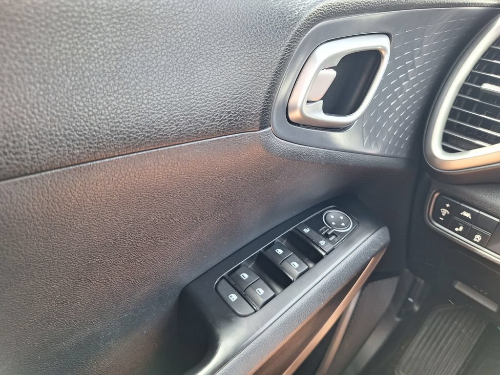 Used 2020 Kia Soul GT-Line w/ GT 2.0L Power Sunroof Package FWD image 18