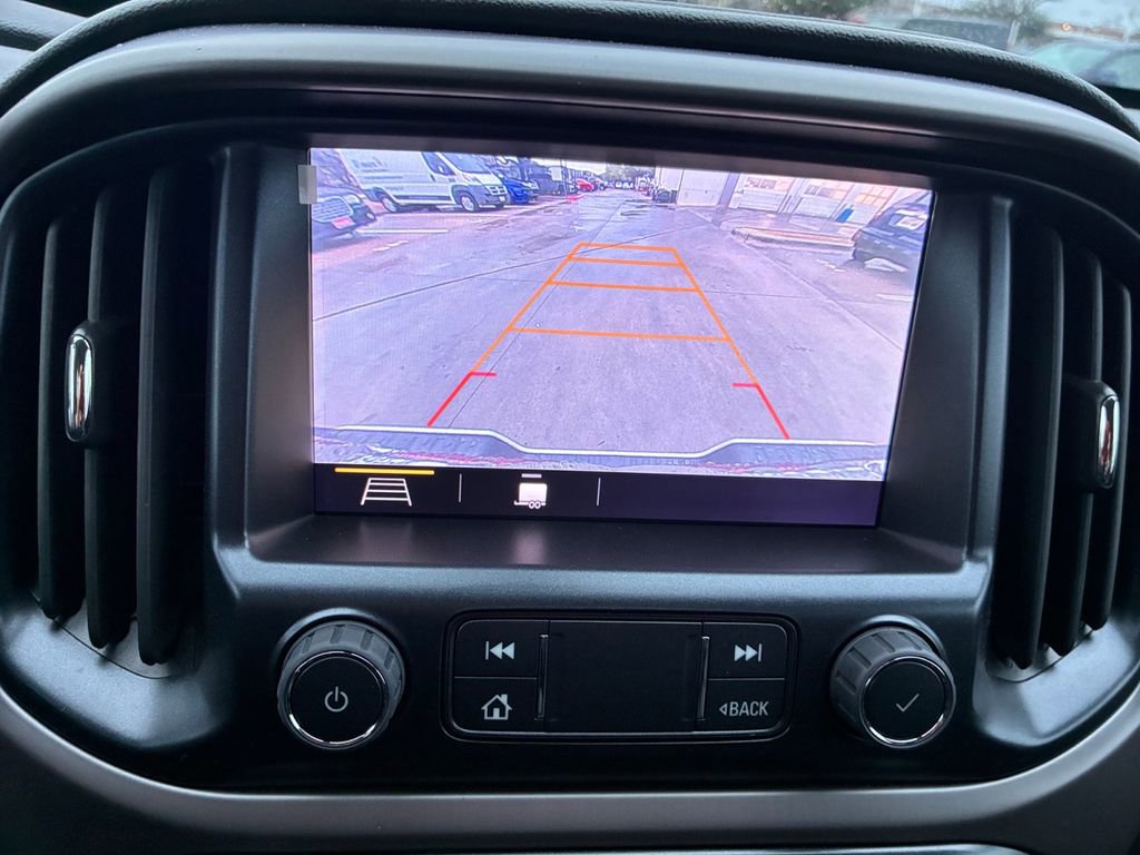 Used 2022 GMC Canyon AT4 w/ Trailering Package image 8