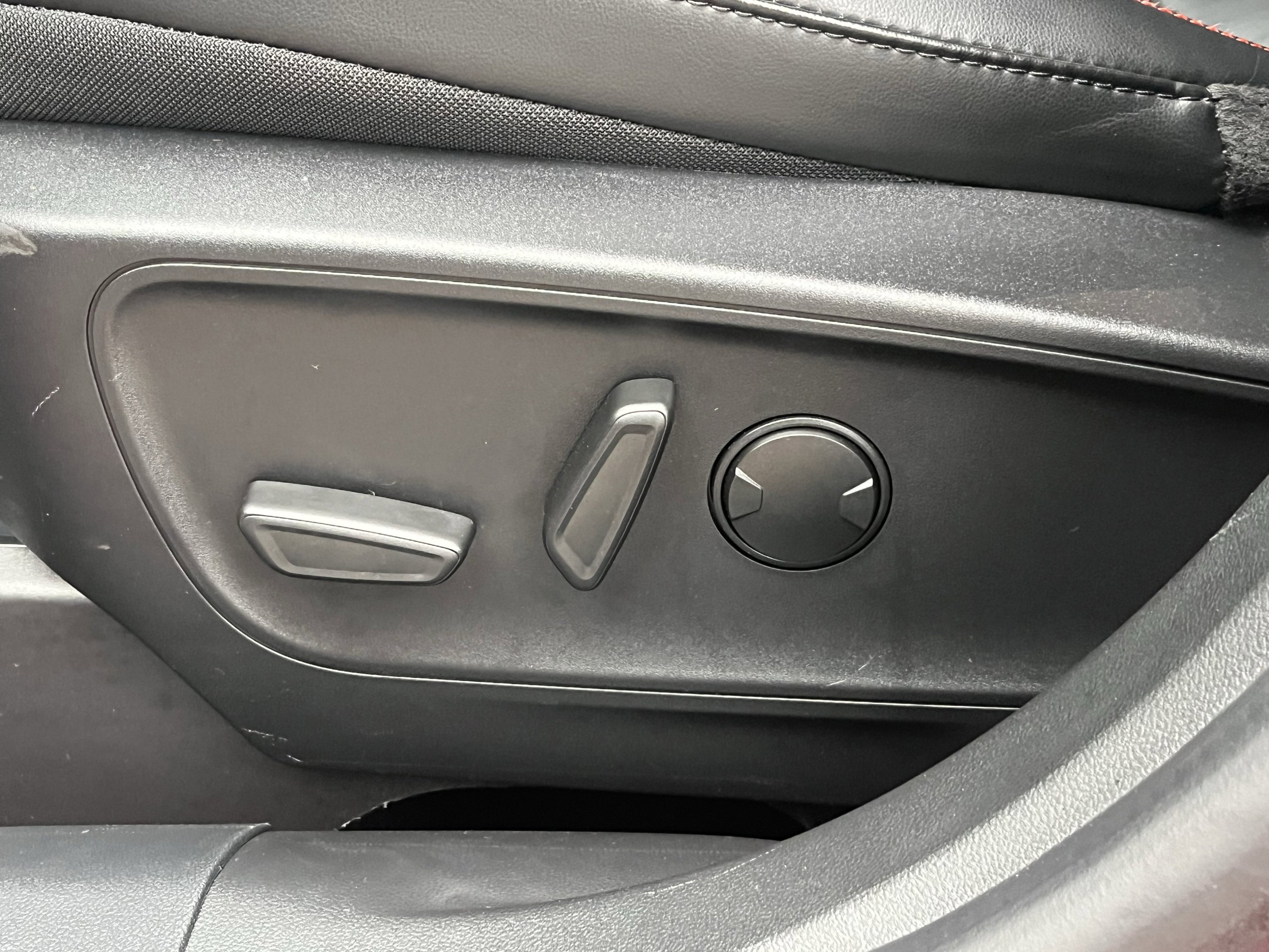 Used 2024 Ford Escape ST-Line w/ Tech Pack #1 image 40