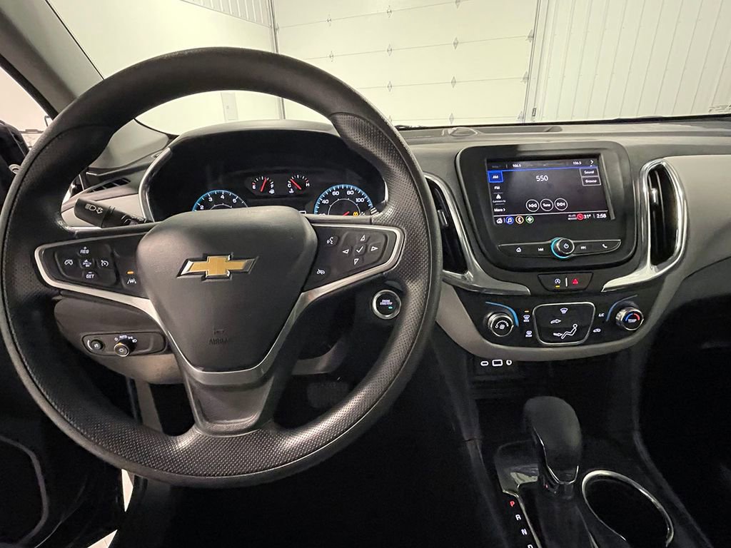 Used 2023 Chevrolet Equinox LS w/ Midnight Edition image 36