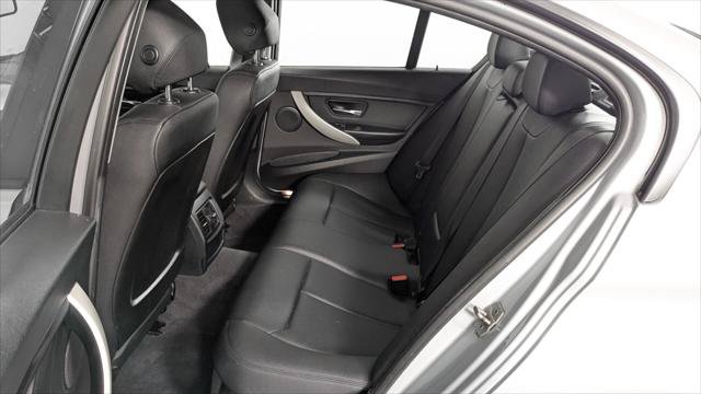 Used 2016 BMW 320i xDrive Sedan AWD/4WD image 17