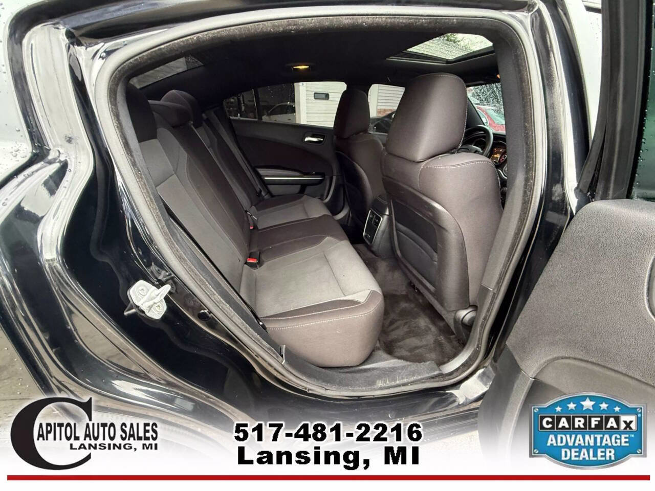 Used 2015 Dodge Charger SXT image 17