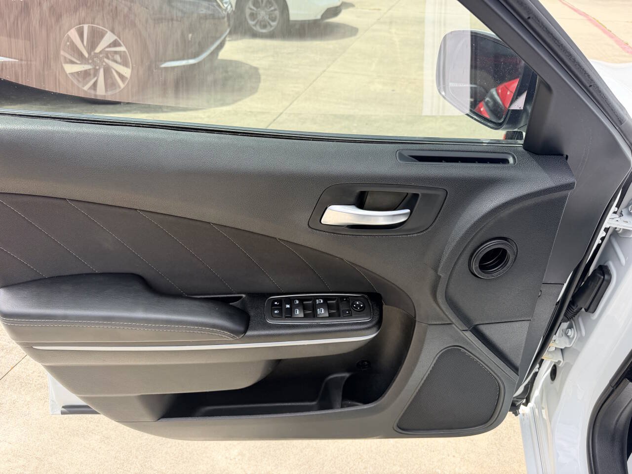 Used 2022 Dodge Charger SXT RWD image 10