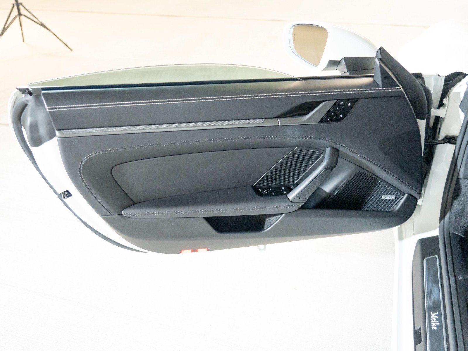 Certified 2024 Porsche 911 Carrera RWD image 16