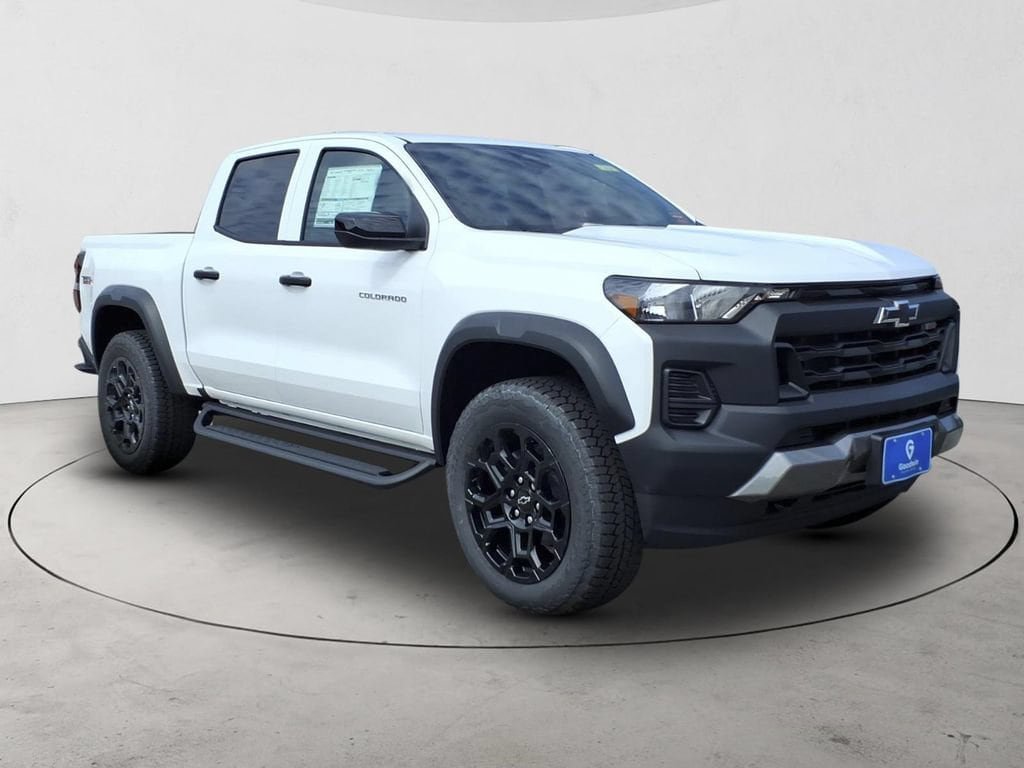 New 2026 Chevrolet Colorado Trail Boss AWD/4WD image 3
