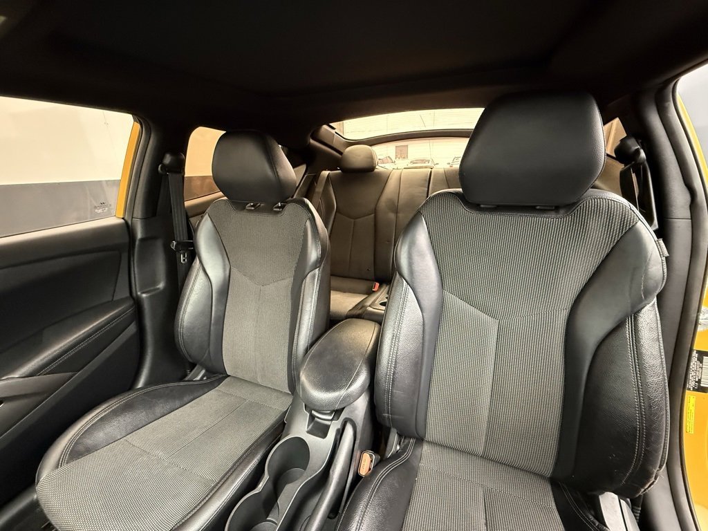 Used 2016 Hyundai Veloster w/ Option Group 03 image 41